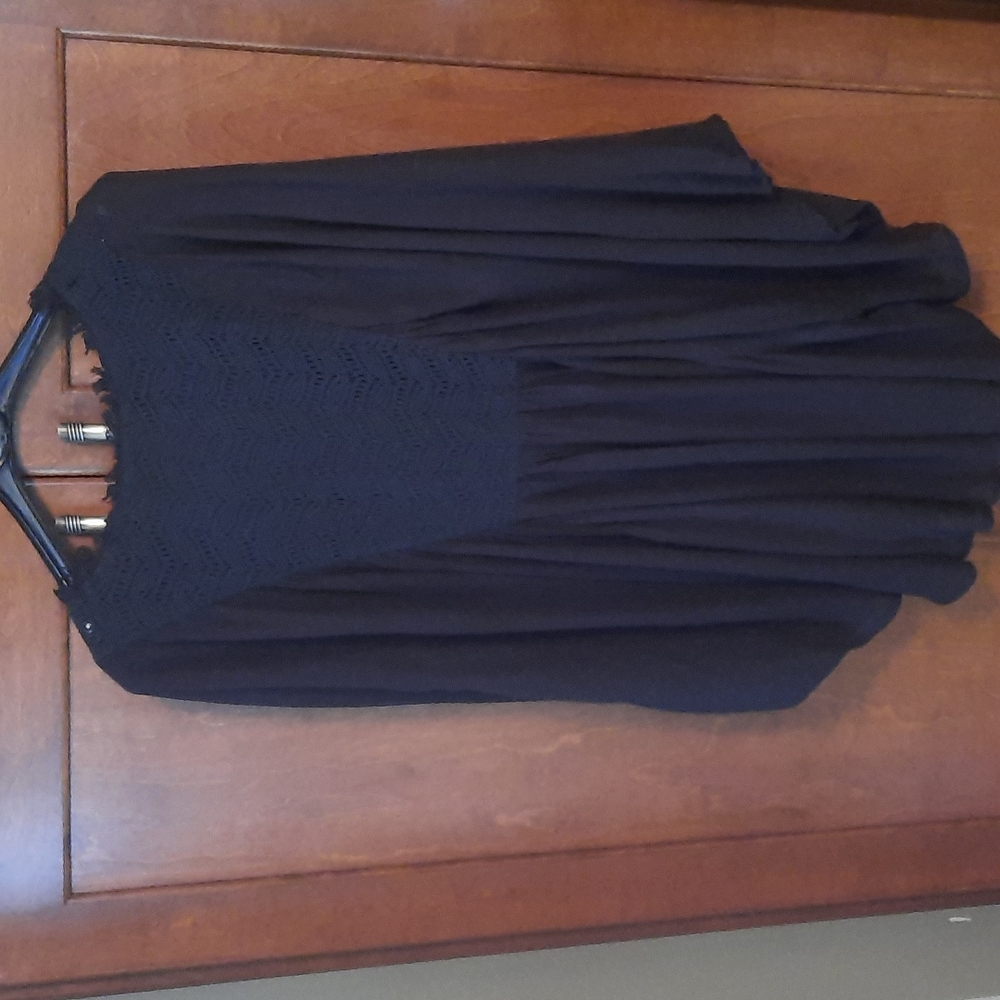 Ladies top - Picture 5 of 9